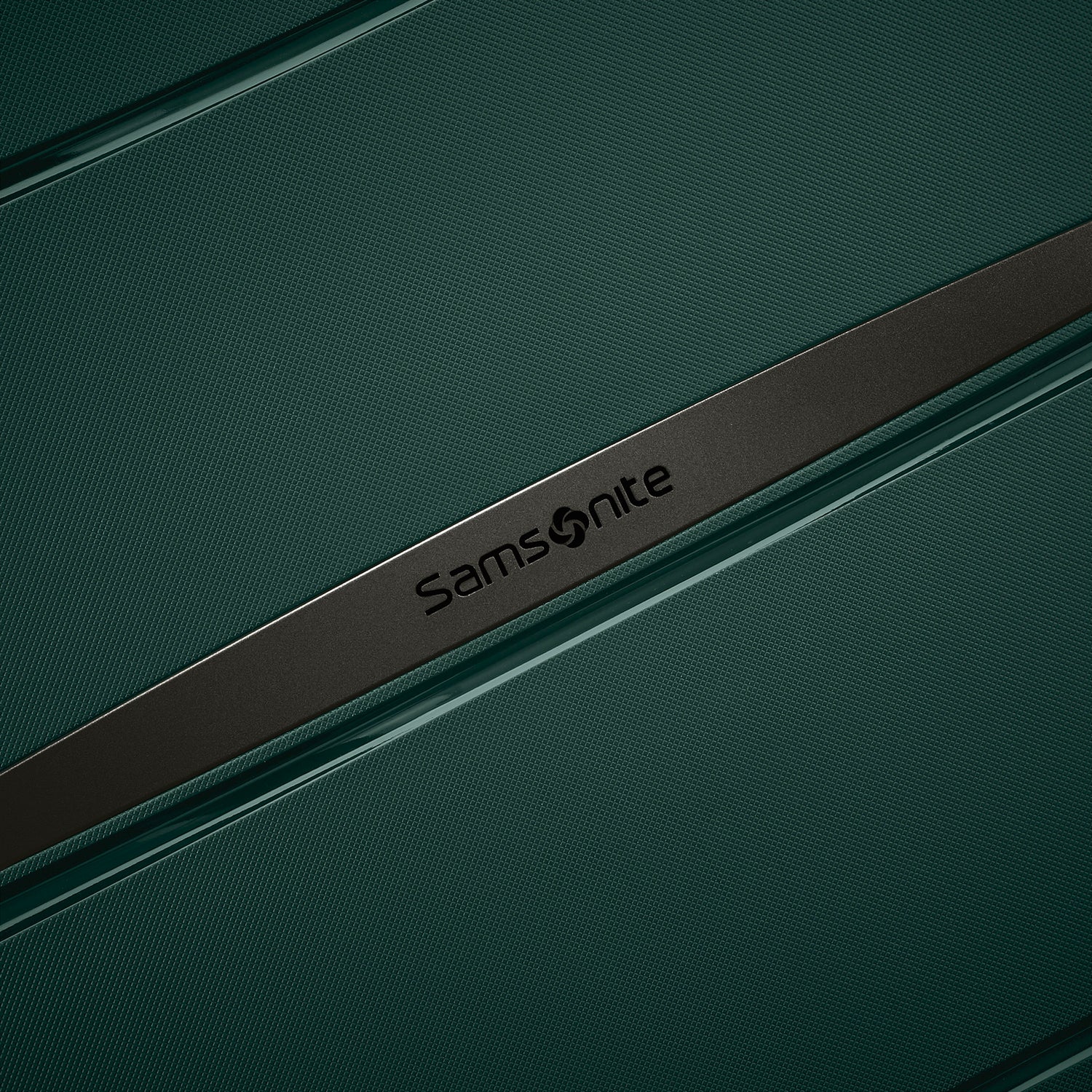 Outline Pro Hardside 29" Luggage -  - 

        Samsonite
      
