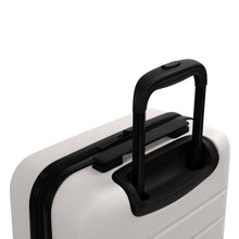 Shop Bentley Ivory Ensemble valise de cabine et sac fourre-tout Tracker Uptown in Canada at only $119.99 5th look