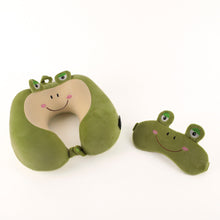 Shop Bentley Vert Ensemble oreiller de voyage grenouille et masque Tracker Youth in Canada at only $17.49 1st look