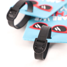 Shop Bentley Bleu Étiquette d’identification de bagage Tracker in Canada at only $4.89 2nd look