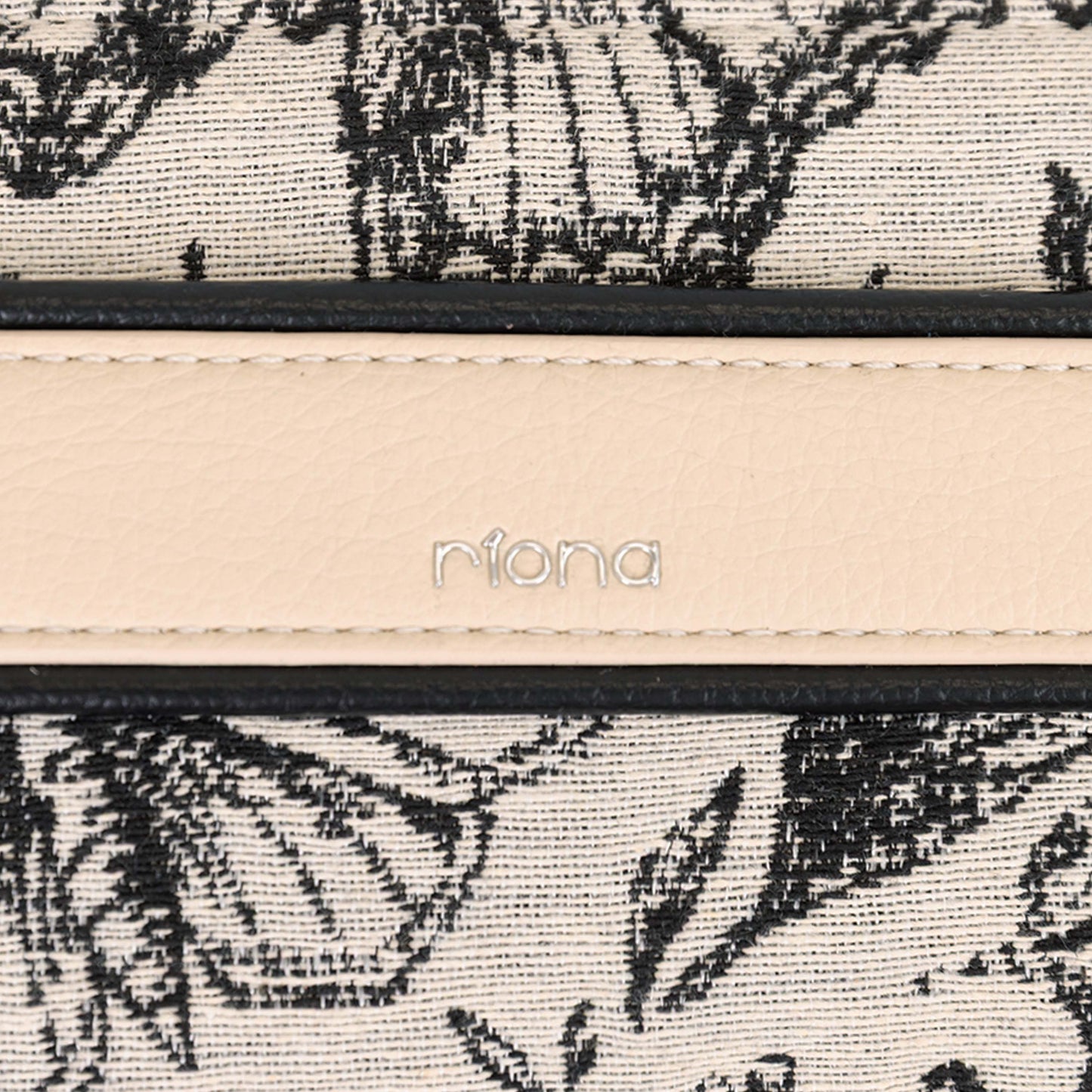 Riona Enchanted Wallet