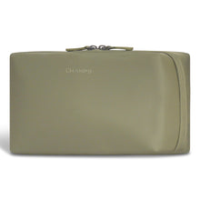 Shop Bentley Vert Trousse de toilette Champs Onyx in Canada at only $49.99 2nd look
