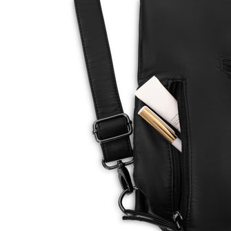 
                    Shop Bentley Noir Sac hobo convertible matelassé Cargo in Canada at only $69.99 8th look
                  