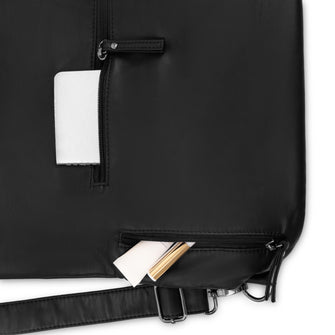 
                    Shop Bentley Noir Sac hobo convertible matelassé Cargo in Canada at only $69.99 9th look
                  