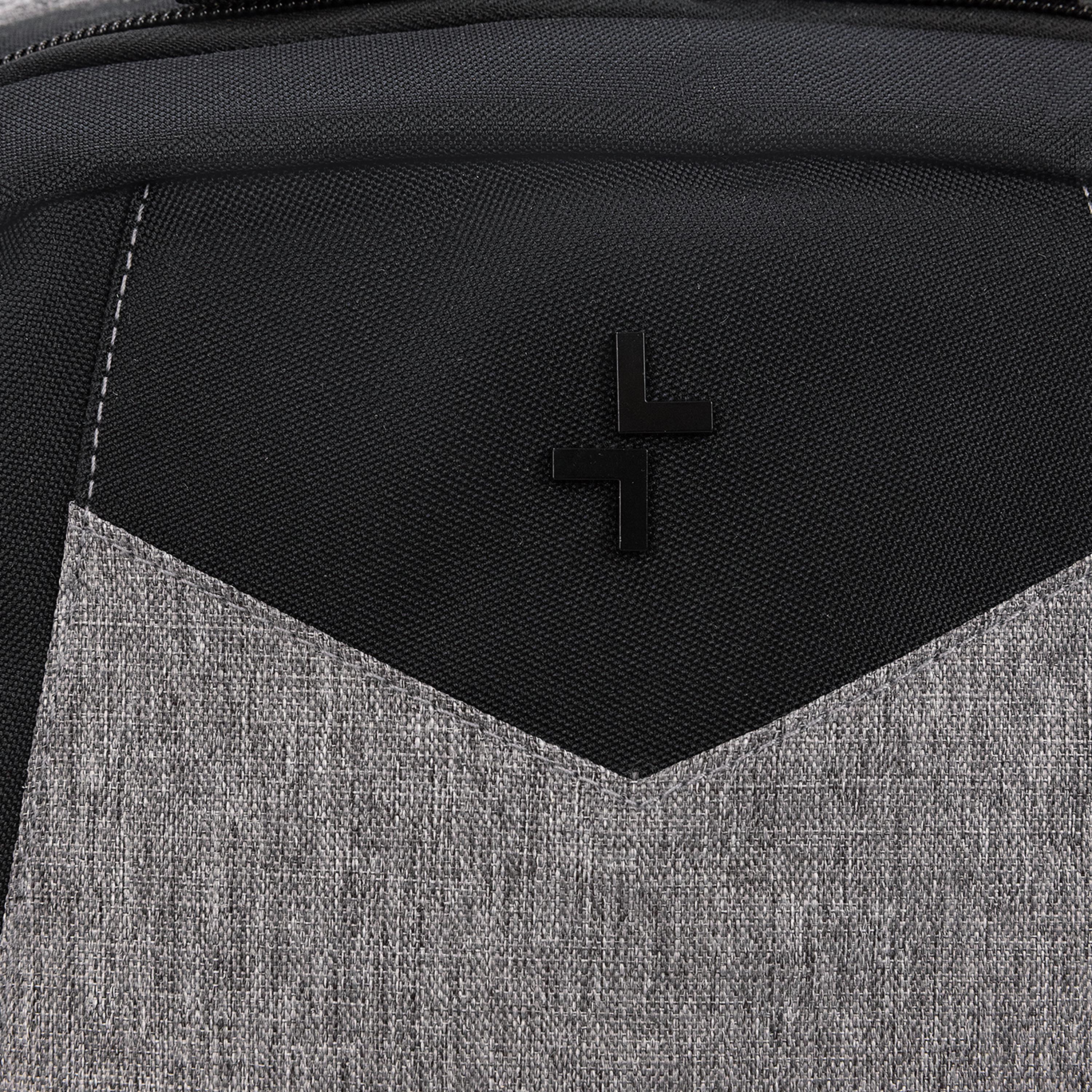 Shop Bentley Noir et gris Sac à dos Tracker à 3 compartiments in Canada at only $41.99 16th look