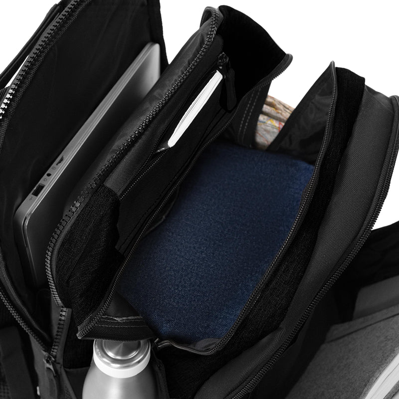 
        Shop Bentley Noir jais Sac à dos Tracker à 3 compartiments in Canada at only $59.99 25th look
      
