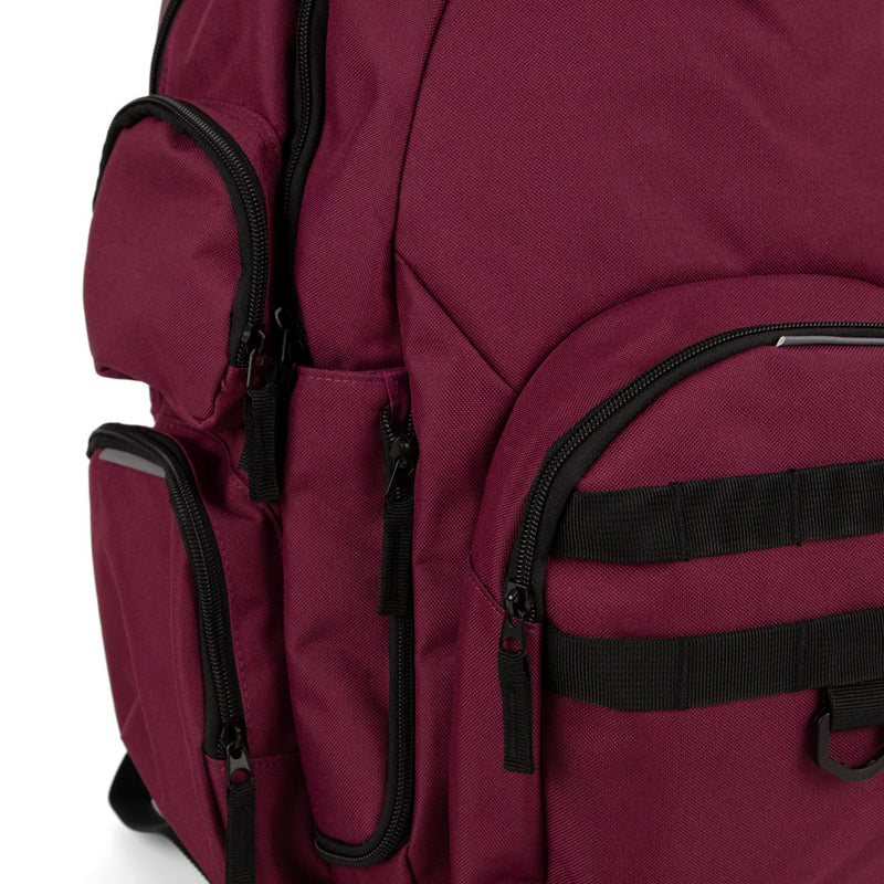 
        Shop Bentley Bourgogne Sac à dos Tracker Jasper à compartiments in Canada at only $59.99 18th look
      