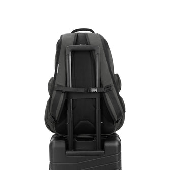 
                    Shop Bentley Gris charbon Sac à dos pour ordinateur portable Tracker Cartier 3.0 in Canada at only $79.99 8th look
                  