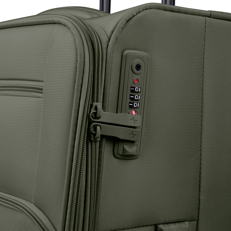 
        Shop Bentley Noir Valise moyenne souple Tracker Verona in Canada at only $199.99 32nd look
      