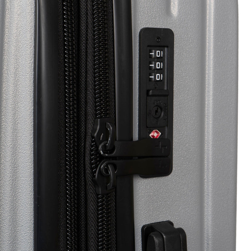 
        Shop Bentley Gris étain Valise moyenne rigide Tracker Legend in Canada at only $109.99 23rd look
      
