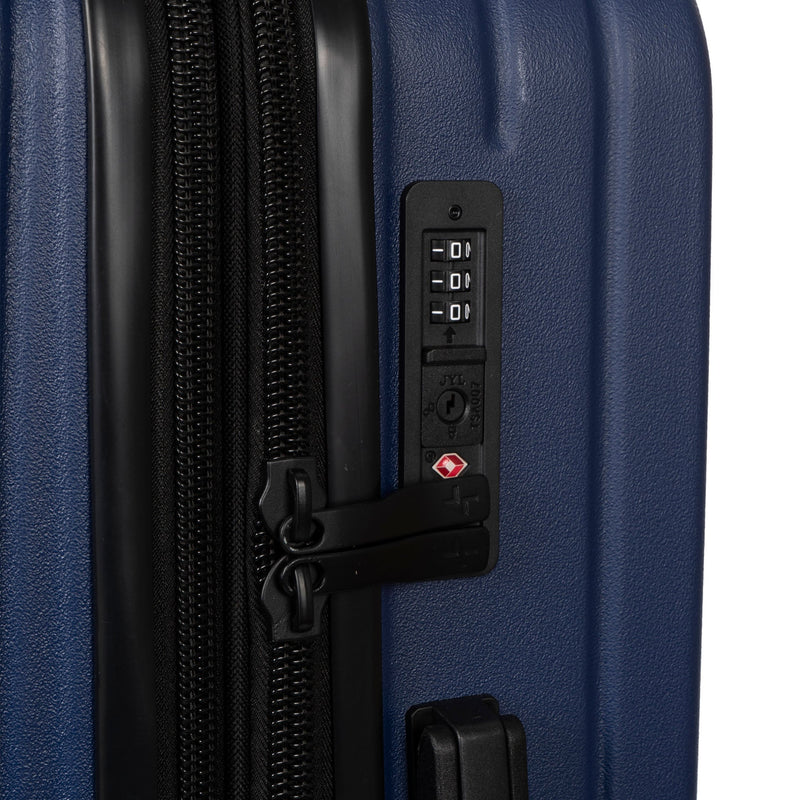 
        Shop Bentley Bleu marine Valise moyenne rigide Tracker Legend in Canada at only $109.99 17th look
      