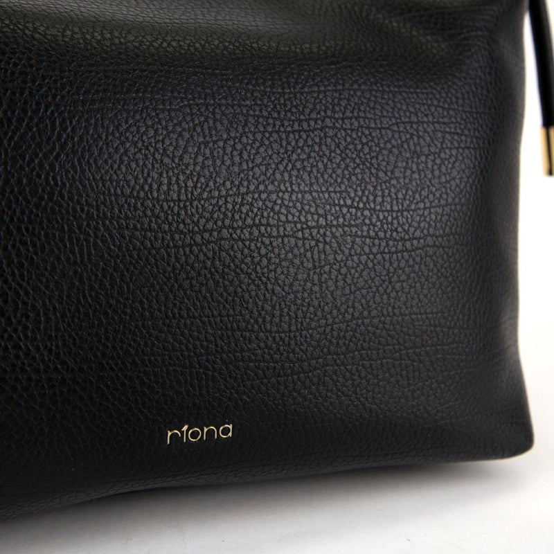 
        Shop Bentley Noir Sac à l’épaule à bandoulière nouée Riona Pandora in Canada at only $69.99 6th look
      