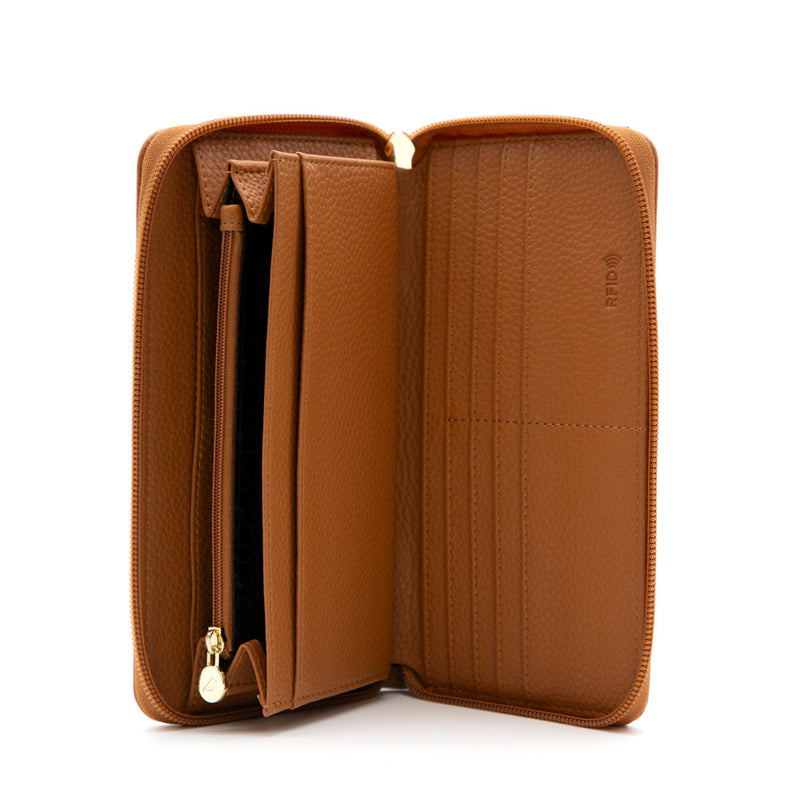 
        Shop Bentley Cognac Portefeuille RFID à glissière en cuir grainé Riona Ivy in Canada at only $44.99 3rd look
      