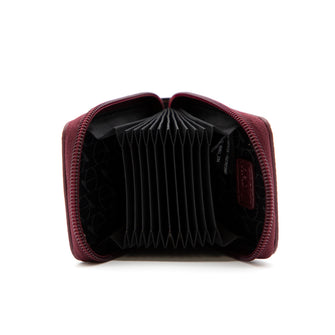 
                    Shop Bentley Bourgogne Portefeuille RFID à glissière Riona Soho in Canada at only $24.99 3rd look
                  