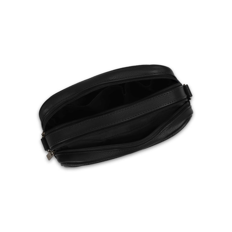 
        Shop Bentley Cognac ac pour appareil photo RFID Bentley Mini Essentials in Canada at only $29.99 7th look
      