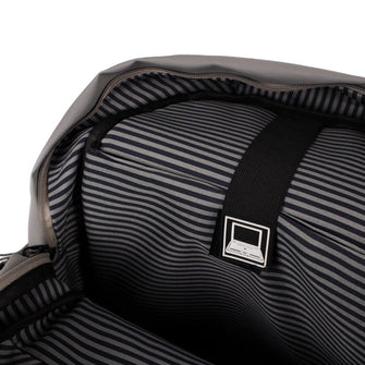 
                    Shop Bentley Gris clair Sac à dos Tracker Next Gen in Canada at only $41.99 9th look
                  