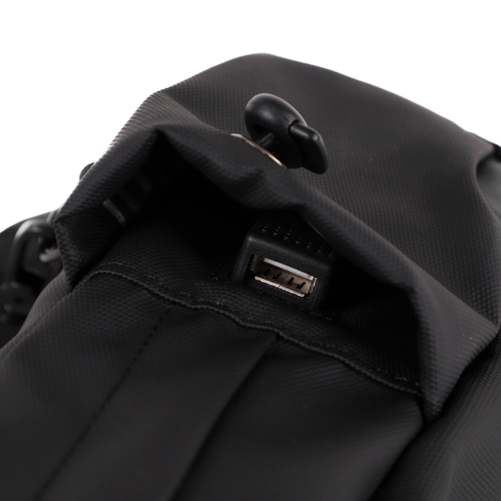 Tracker Next Gen sling bag