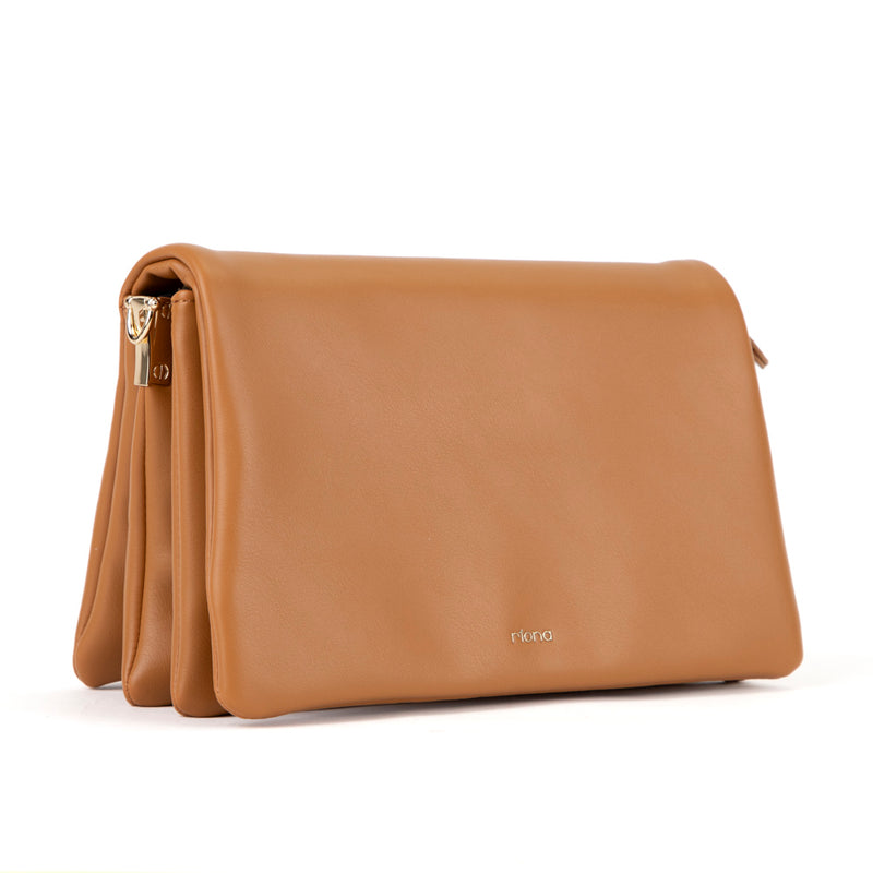 
        Shop Bentley Cognac Sac à bandoulière Riona 3 compartiments in Canada at only $69.99 17th look
      