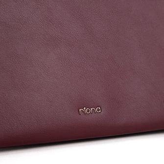 
                    Shop Bentley Bourgogne Sac à bandoulière Riona 3 compartiments in Canada at only $69.99 4th look
                  