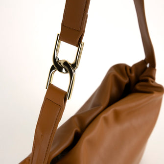 
                    Shop Bentley Noir Riona Slouchy Hobo in Canada at only $89.99 6th look
                  