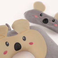 
                      Shop Bentley gris Ensemble oreiller de voyage koala et masque Tracker Youth in Canada at only $17.49 2nd look
                    