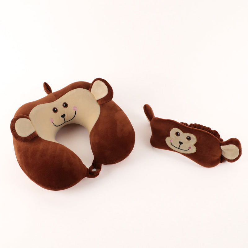 
        Shop Bentley Brun Ensemble oreiller de voyage singe et masque Tracker Youth in Canada at only $17.49 1st look
      