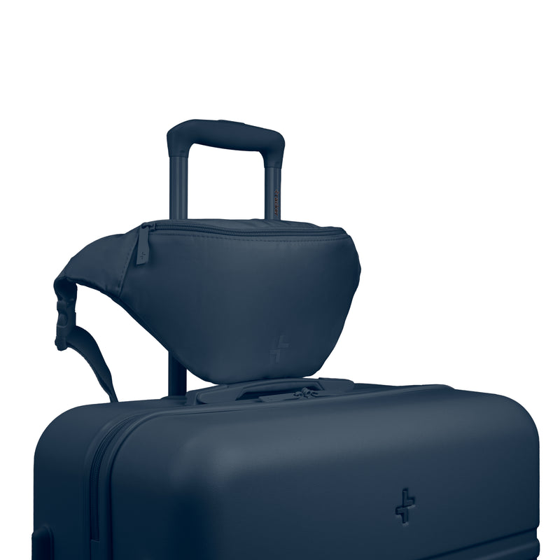 
        Shop Bentley Navy Tracker Milan 4 piece in Canada at only $344.99 34th look
      