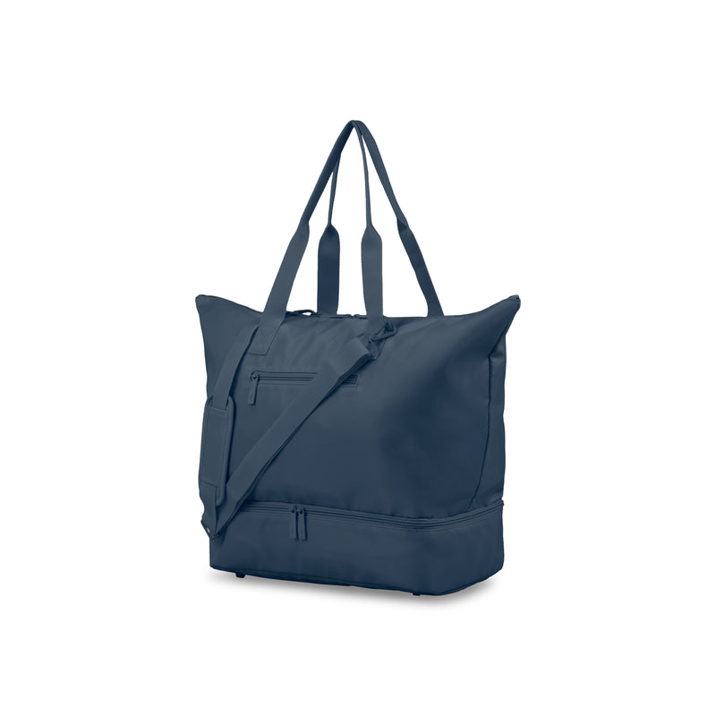 
        Shop Bentley Navy Tracker Milan 4 piece in Canada at only $344.99 37th look
      