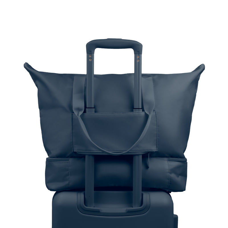 
        Shop Bentley Navy Tracker Milan 4 piece in Canada at only $344.99 36th look
      