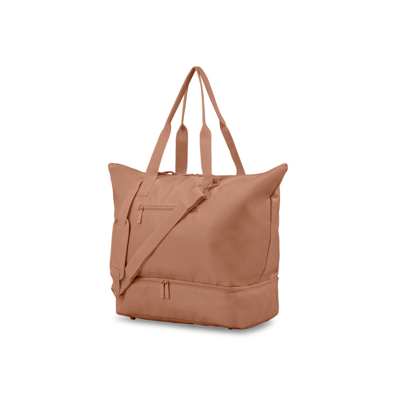 
        Shop Bentley Tan Tracker Milan 4 piece in Canada at only $344.99 24th look
      