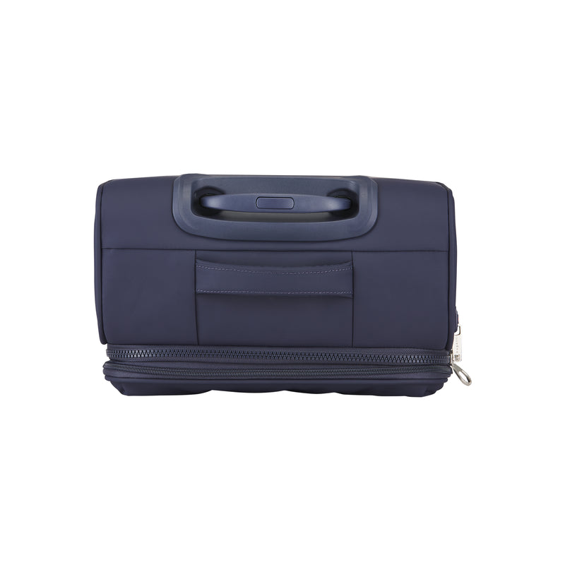 
        Shop Bentley Navy Bugatti Amsterdam Carry-On in Canada at only $140.00 16th look
      