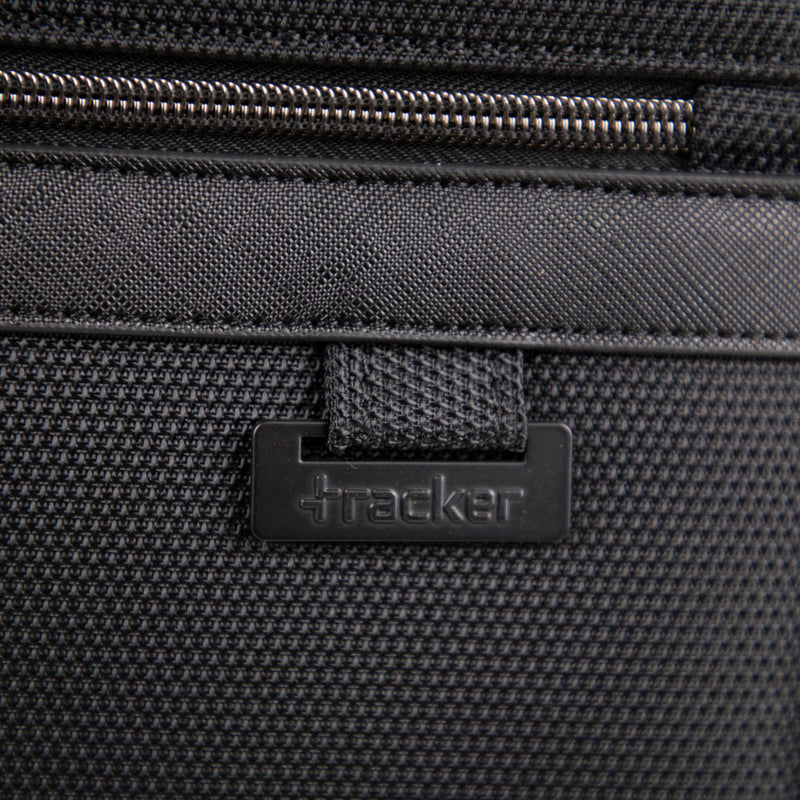 
        Shop Bentley Noir Valise de cabine hybride Tracker Pro in Canada at only $125.99 8th look
      