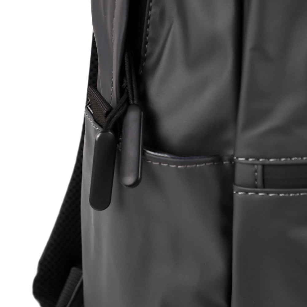 Shop Bentley Gris Sac à dos Tracker Everyday in Canada at only $41.99 9th look