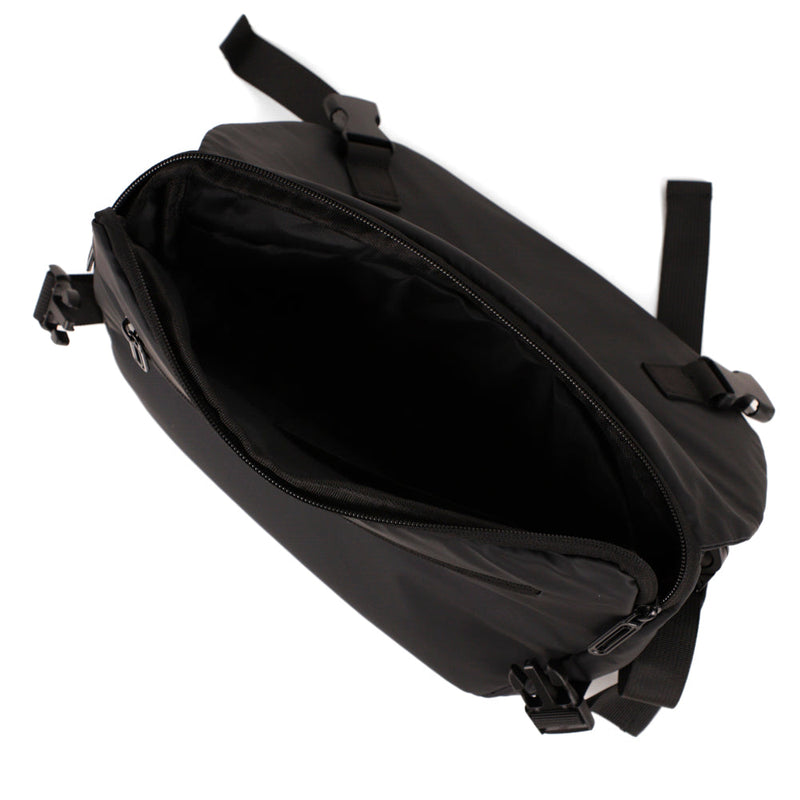 
        Shop Bentley Noir Mini sac de messager à bandoulière Tracker Everyday in Canada at only $34.99 4th look
      