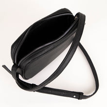 
                    Shop Bentley Noir Mini sac à bandoulière Bentley Classic in Canada at only $17.49 4th look
                  
