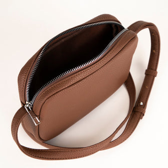 
                    Shop Bentley Cognac Mini sac à bandoulière Bentley Classic in Canada at only $17.49 3rd look
                  
