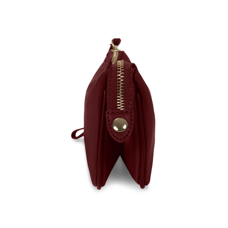 
        Shop Bentley Rouge foncé Portefeuille à dragonne Tracker in Canada at only $34.99 12th look
      