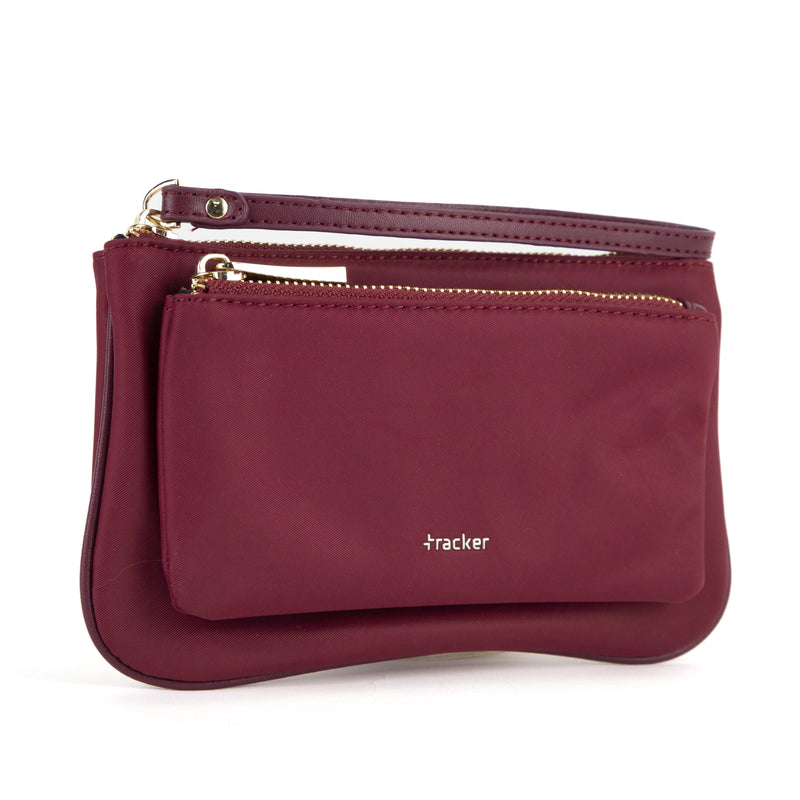 
        Shop Bentley Rouge foncé Portefeuille à dragonne avec rabat Tracker Luxelite in Canada at only $20.99 3rd look
      