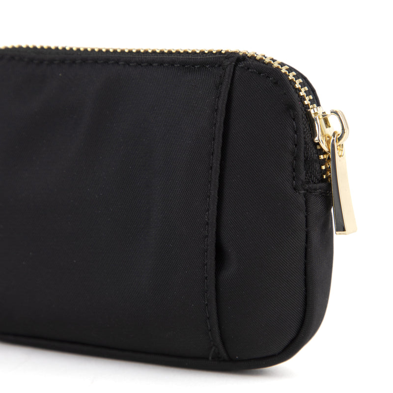 
        Shop Bentley Noir Portefeuille compact à fermeture à glissière LuxeLite Tracker in Canada at only $14.99 12th look
      