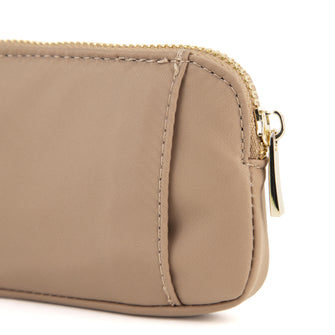 
                    Shop Bentley Beige Portefeuille compact à fermeture à glissière LuxeLite Tracker in Canada at only $14.99 4th look
                  