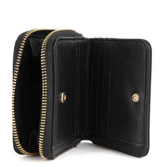 
                    Shop Bentley Noir Portefeuille à fermeture à glissière LuxeLite Tracker in Canada at only $20.99 4th look
                  