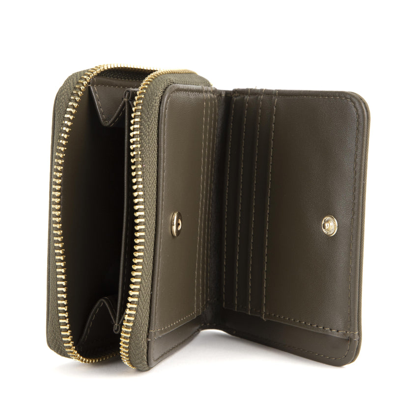 
        Shop Bentley Khaki Tracker LuxeLite Wallet in Canada at only $20.99 9th look
      