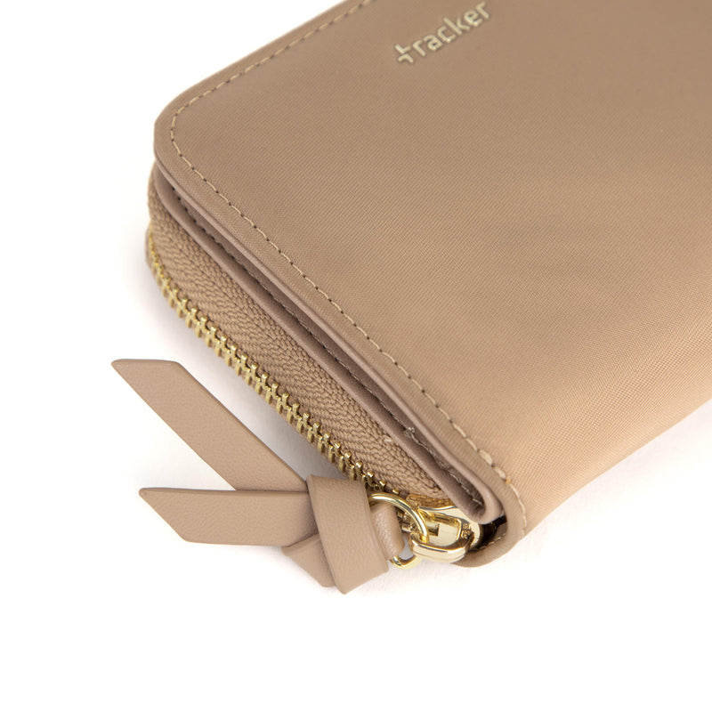 
        Shop Bentley Beige Tracker LuxeLite Wallet in Canada at only $20.99 13th look
      