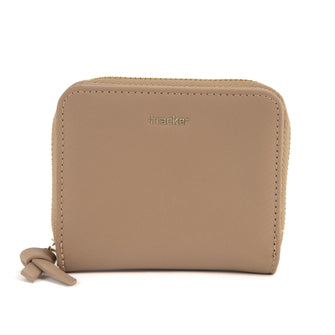 
                    Shop Bentley Beige Portefeuille à fermeture à glissière LuxeLite Tracker in Canada at only $20.99 1st look
                  