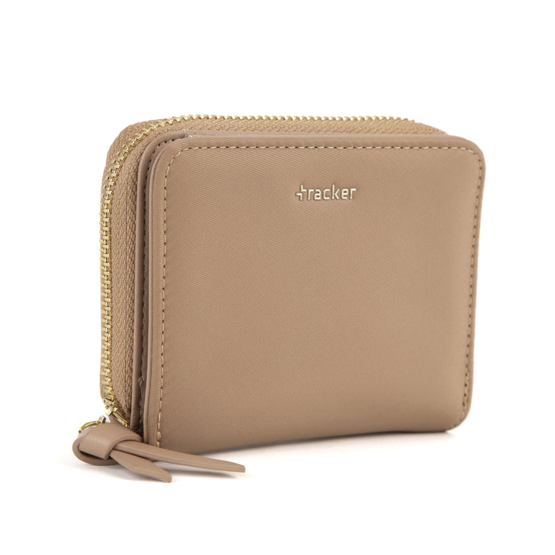 
        Shop Bentley Beige Tracker LuxeLite Wallet in Canada at only $20.99 15th look
      