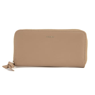 
                    Shop Bentley Beige Portefeuille LuxeLite Tracker in Canada at only $20.99 1st look
                  