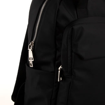 
                    Shop Bentley Noir Sac à dos d’affaires Tracker Isabella in Canada at only $89.99 3rd look
                  