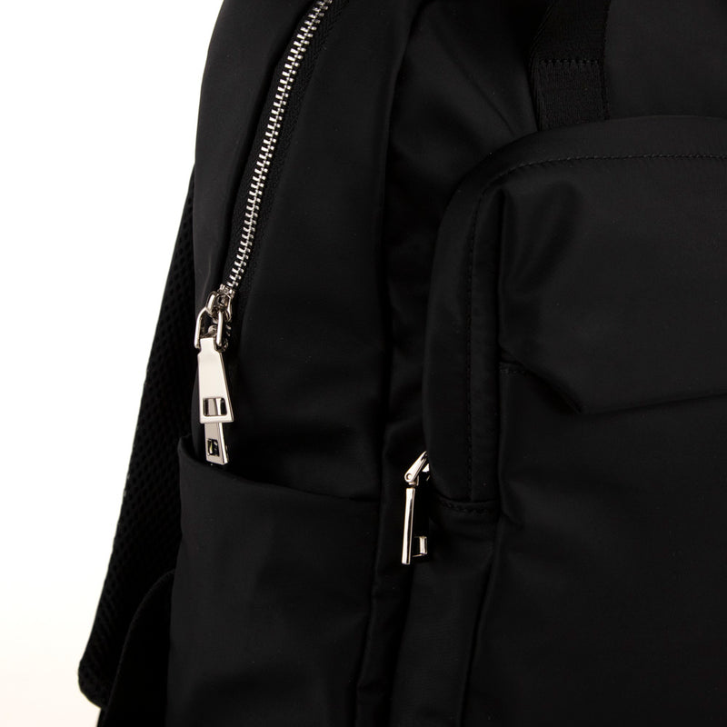 
        Shop Bentley Black Tracker Isabella Buisness Backpack in Canada at only $89.99 3rd look
      