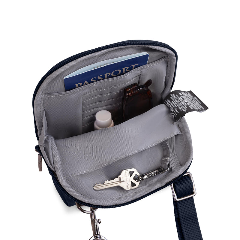 
        Shop Bentley Marine Tracker Secure Sac bandoulière antivol in Canada at only $59.99 13th look
      