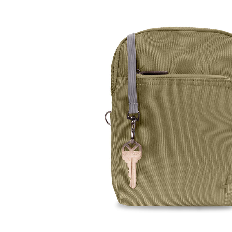 
        Shop Bentley Taupe Tracker Secure Sac bandoulière antivol in Canada at only $59.99 19th look
      